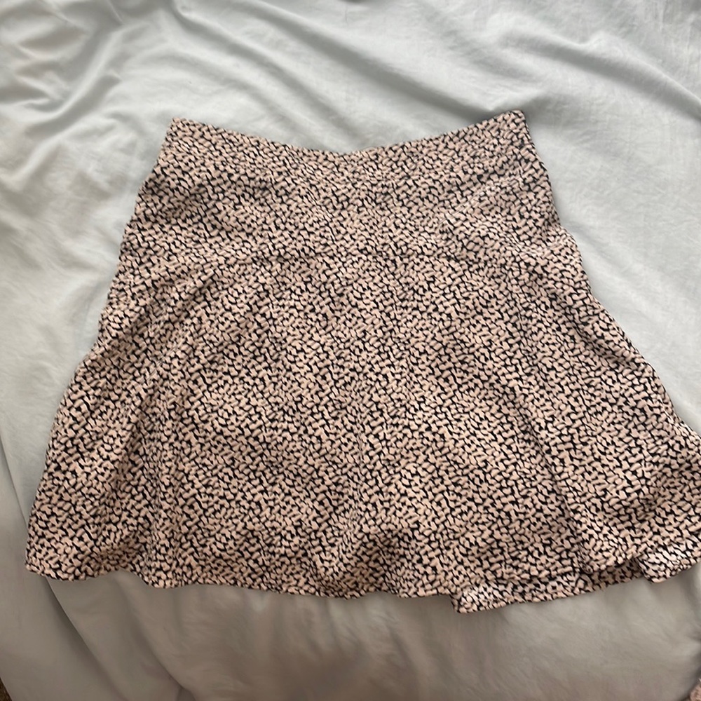 Cute altar’s state skirt size small